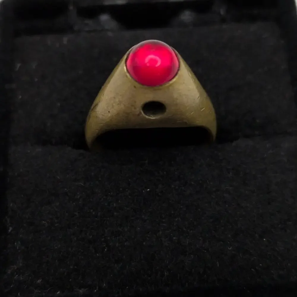 Antique Vintage Stanhope Pinky Ring Gold Tone Red Cabochon Size 4.5 *NO IMAGE*